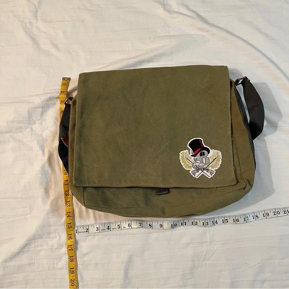 Britney Spears Green Messenger Bag from VIP 2008‎ Circus Tour